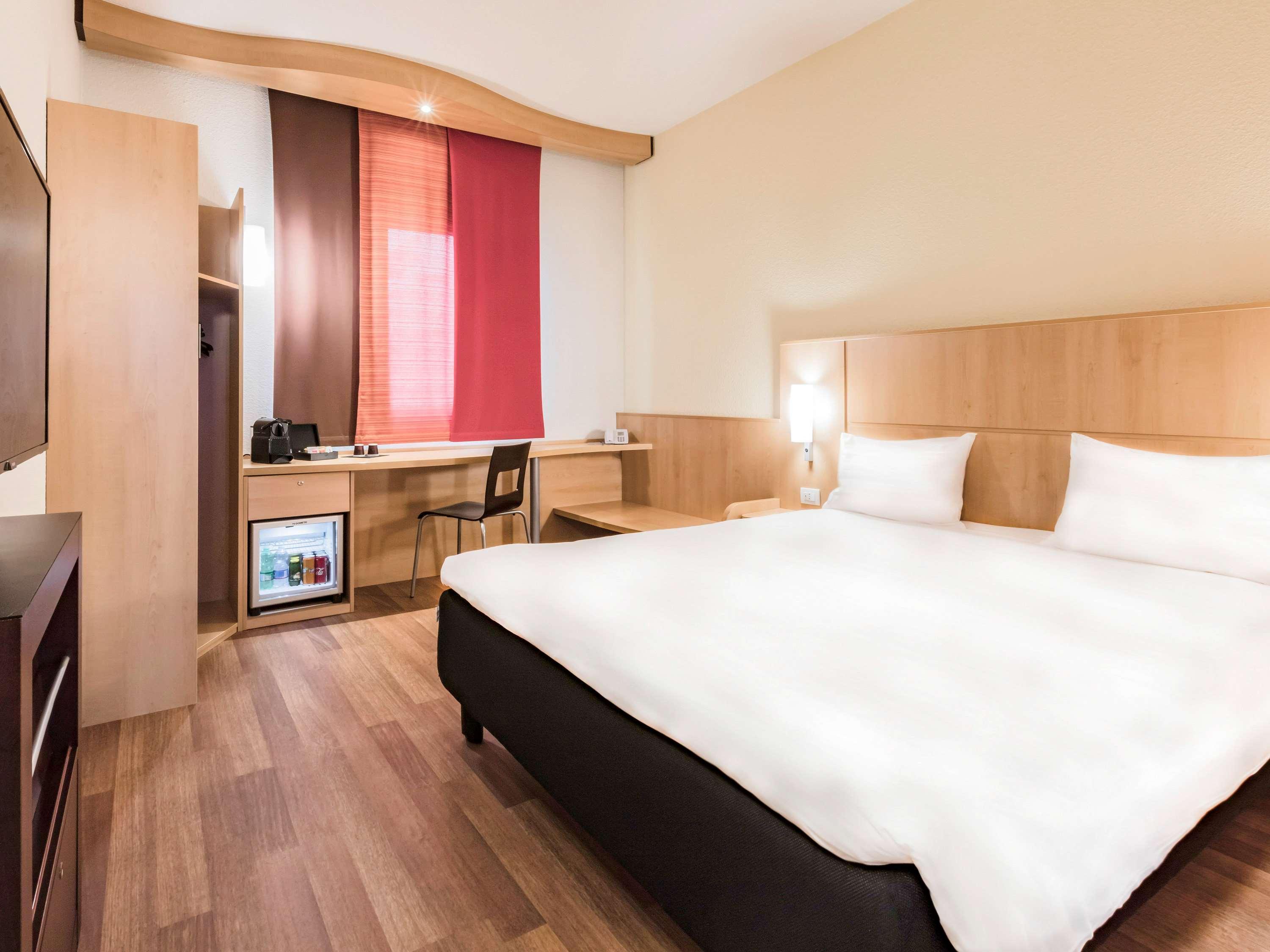 Hotel Ibis Milano Malpensa Cardano Al Campo Zewnętrze zdjęcie