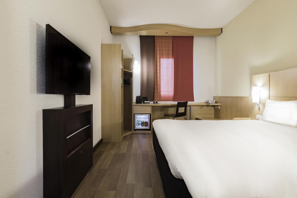 Hotel Ibis Milano Malpensa Cardano Al Campo Zewnętrze zdjęcie